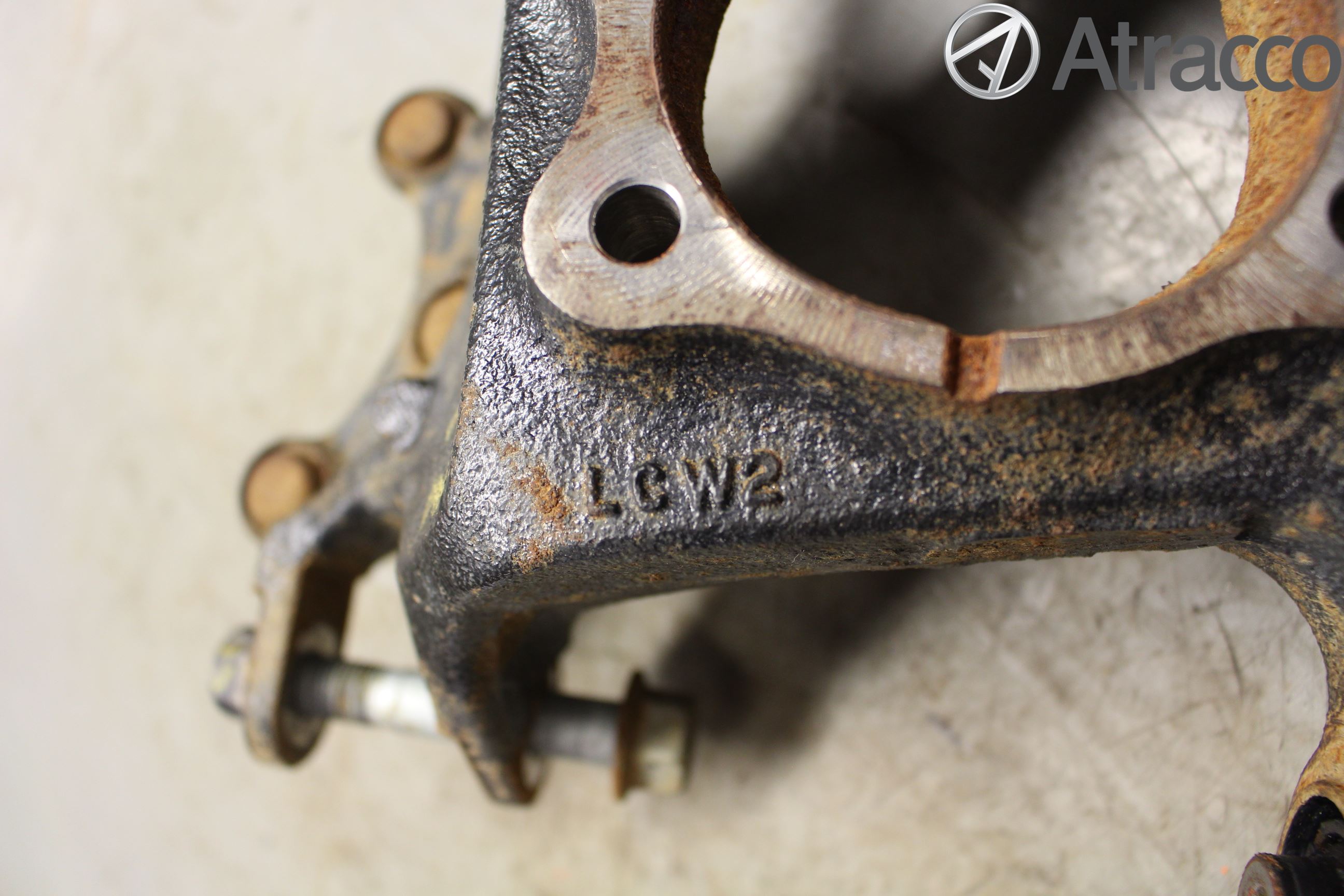 Hyundai TUCSON 05- Hjullagerhus-Spindel Vä B