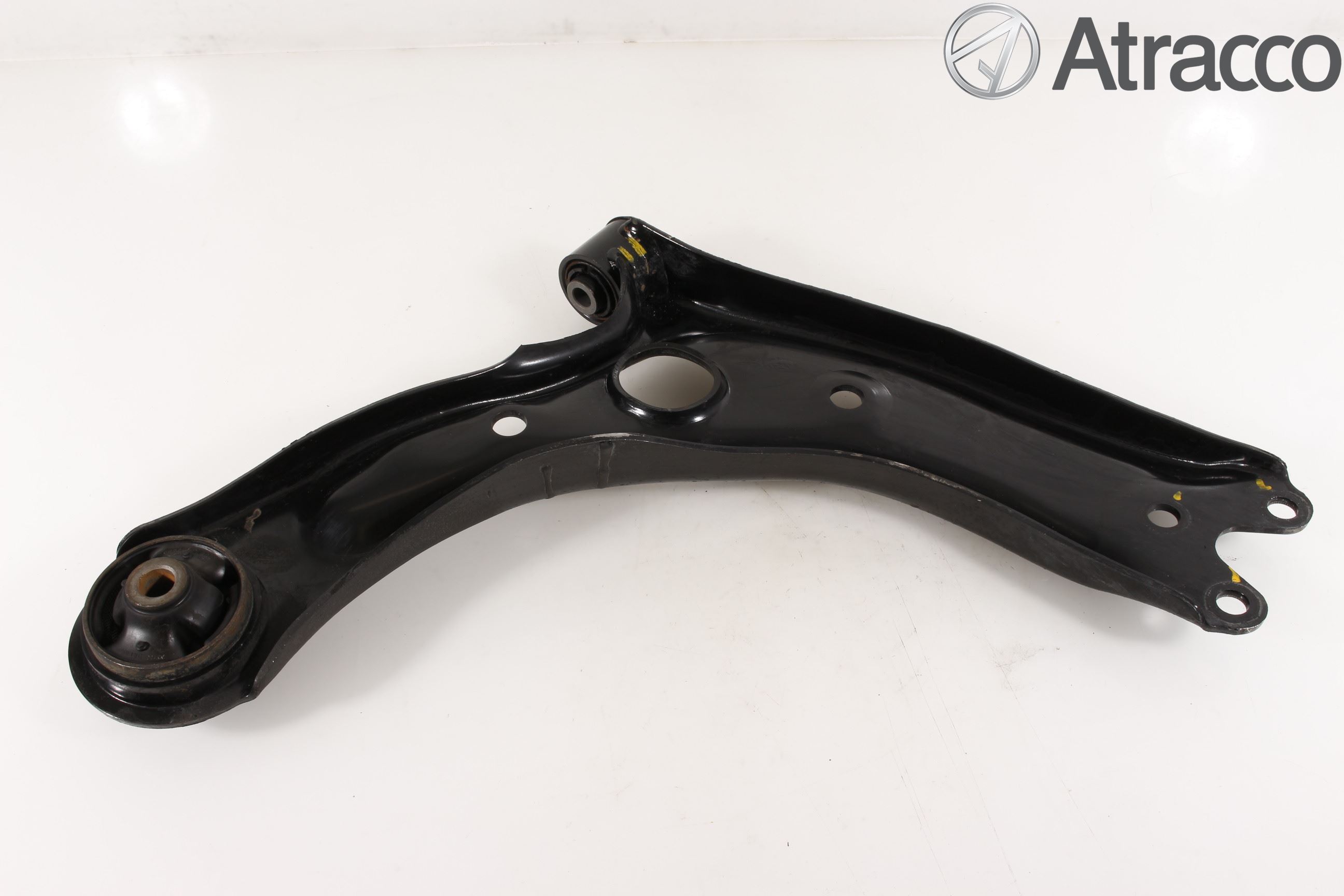 Hyundai TUCSON 05- Bärarm Fram Undre Vä