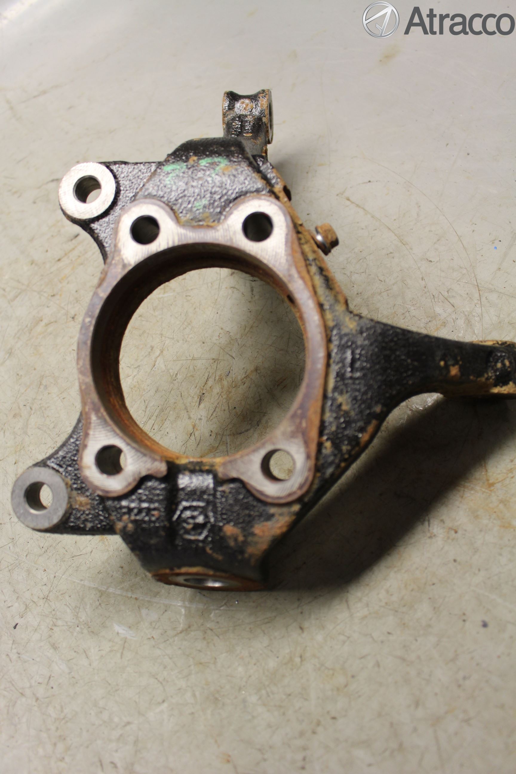 Toyota AURIS 13-19 Styrspindel Lagerhus Vä