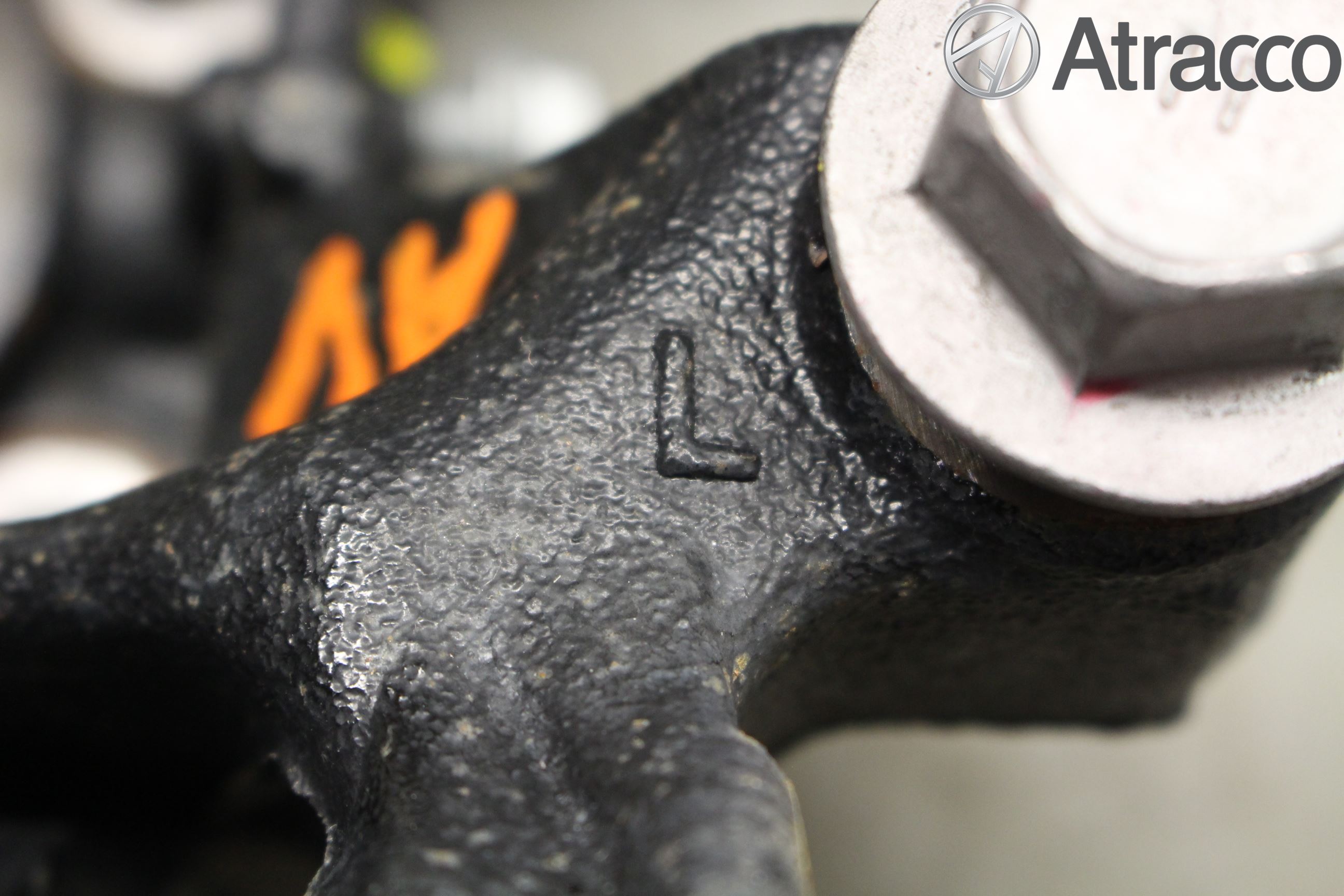 Toyota RAV4 13-18 Hjullagerhus-Spindel Vä B